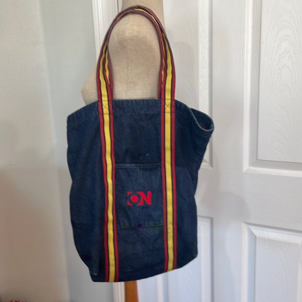 Y2K Old navy shoulder bag embroidered denim cotton blue book beach travel purse
